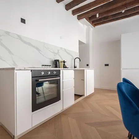 Stylish Flat Marais Appartamento
